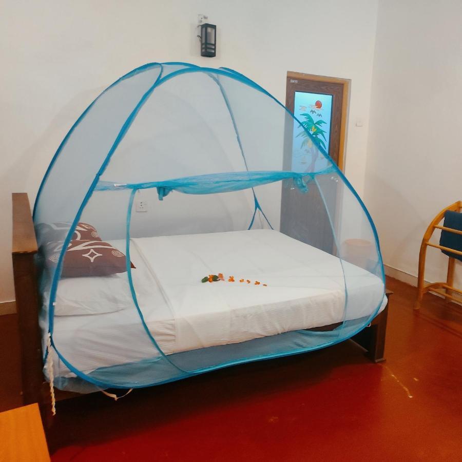 Jaana Guest Hotel Szigirija Kültér fotó