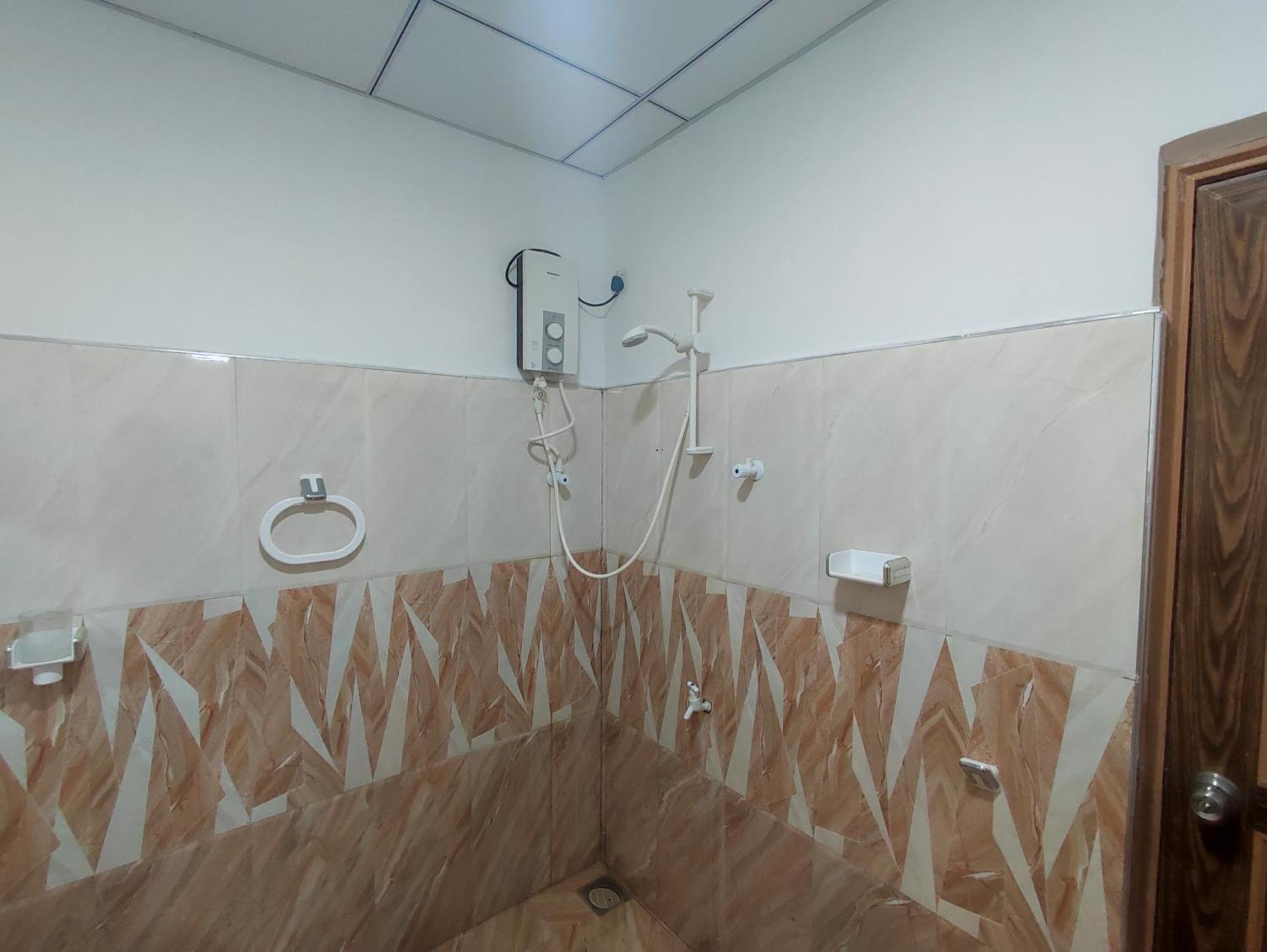 Jaana Guest Hotel Szigirija Kültér fotó